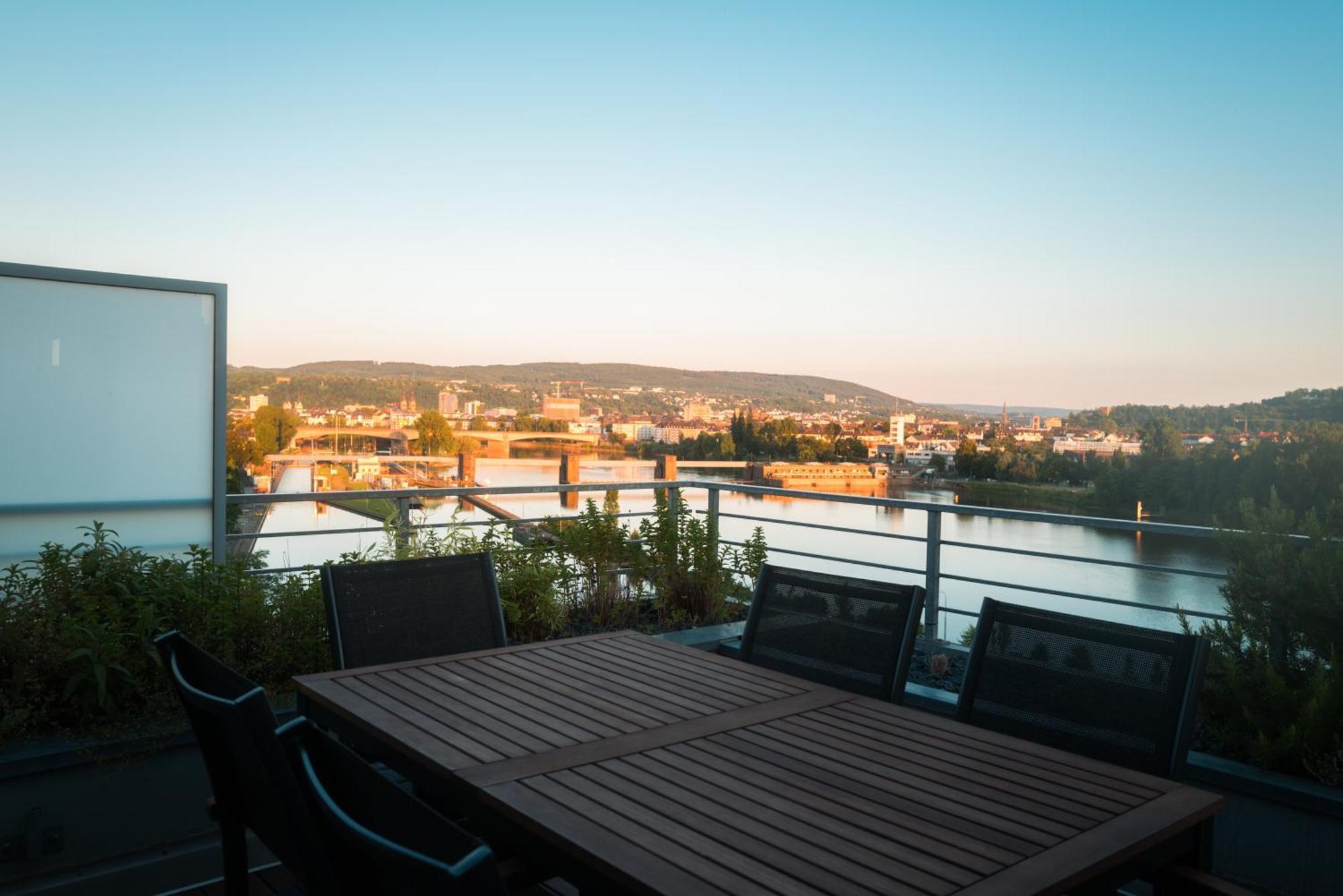 Penthouse Wohnung Mit Schoenem Moselblick In Metternich Koblenz  Eksteriør billede