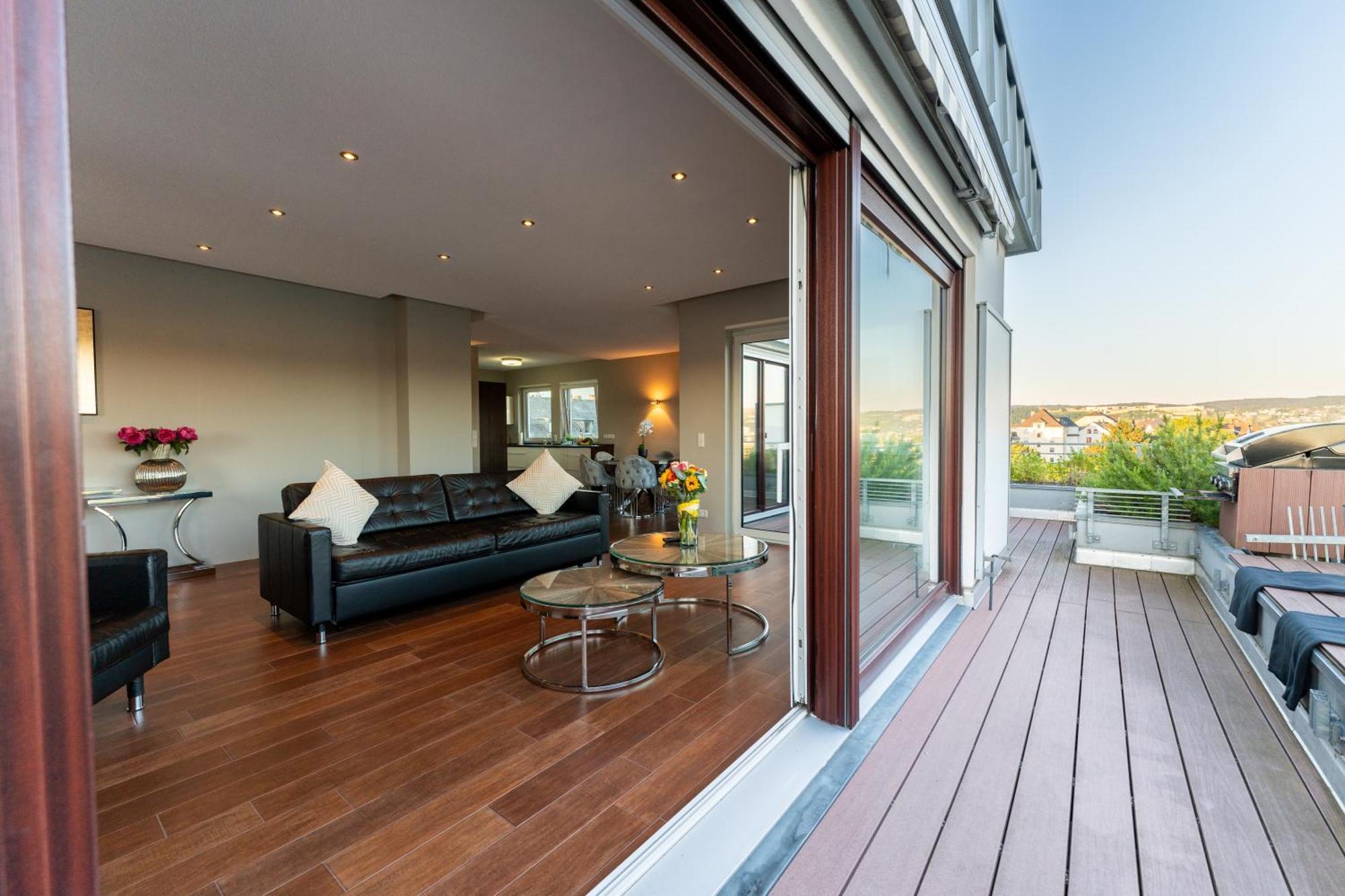 Penthouse Wohnung Mit Schoenem Moselblick In Metternich Koblenz  Eksteriør billede