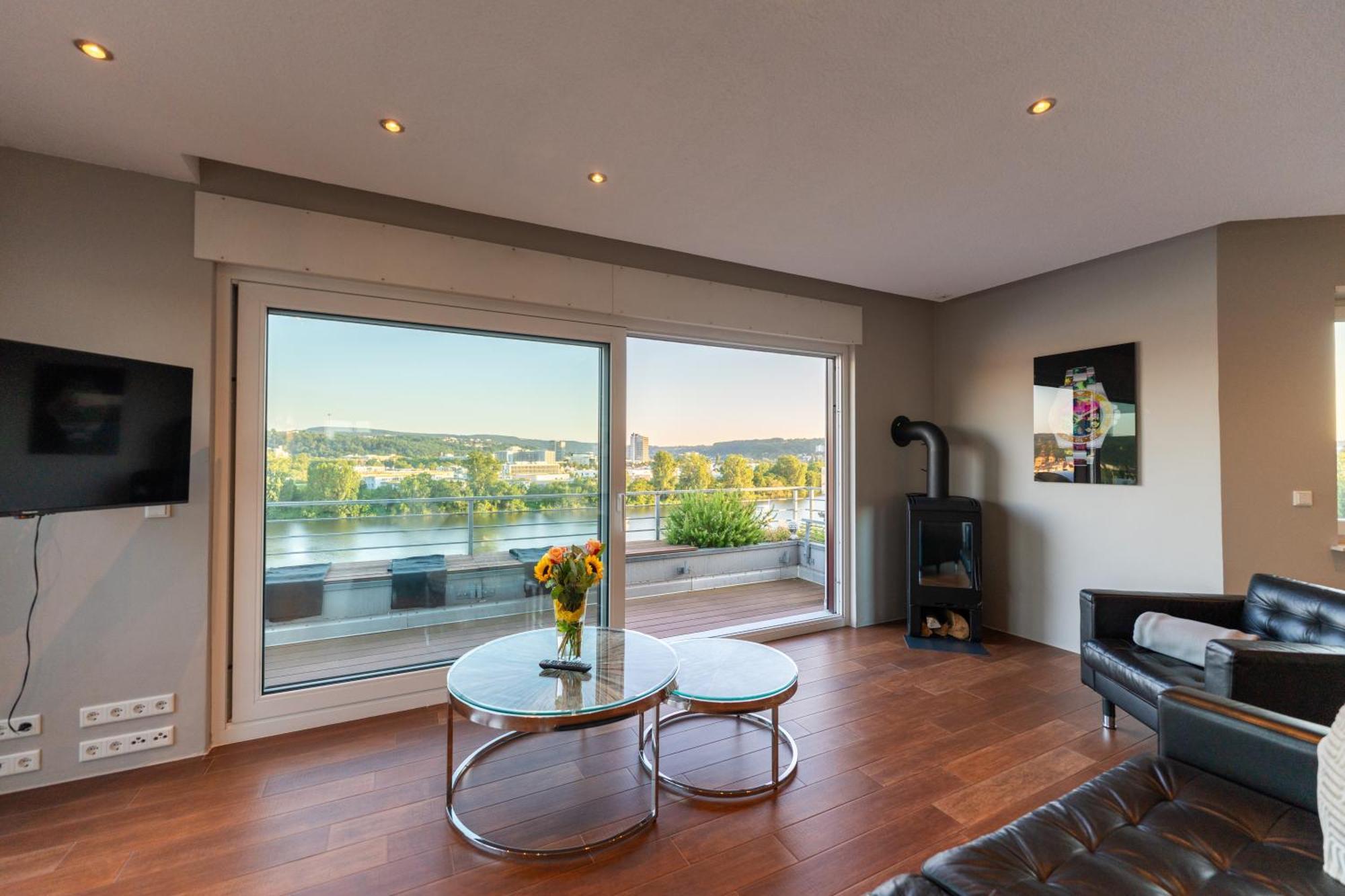 Penthouse Wohnung Mit Schoenem Moselblick In Metternich Koblenz  Eksteriør billede