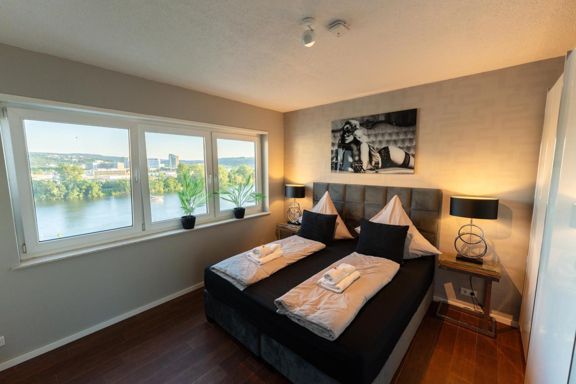 Penthouse Wohnung Mit Schoenem Moselblick In Metternich Koblenz  Eksteriør billede