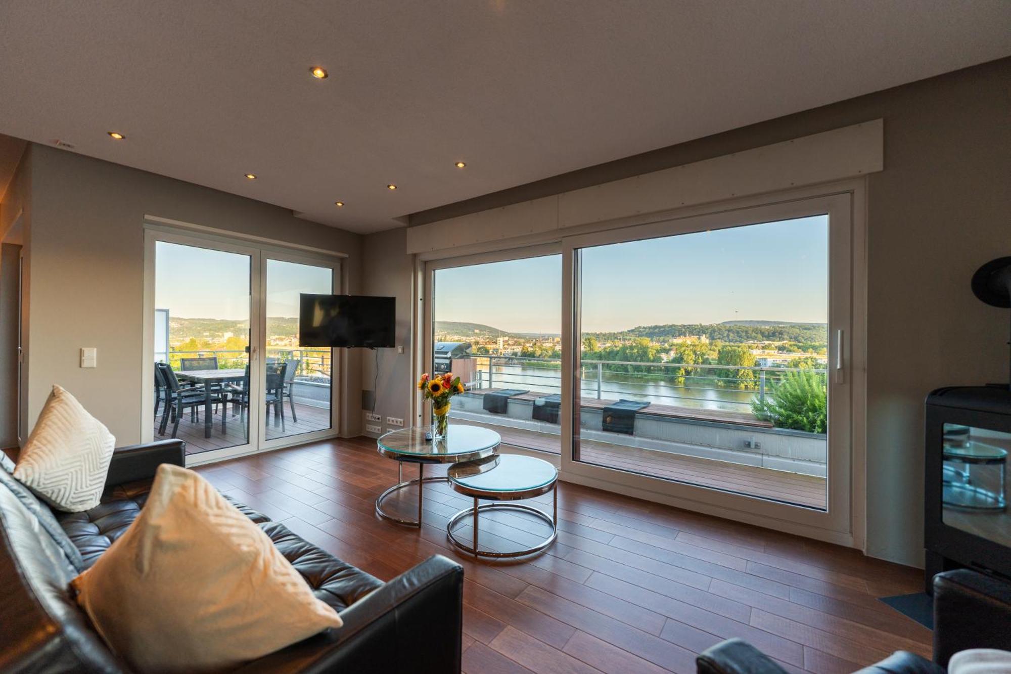 Penthouse Wohnung Mit Schoenem Moselblick In Metternich Koblenz  Eksteriør billede