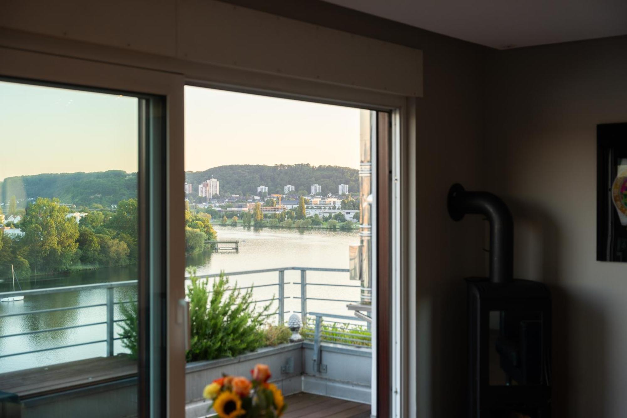 Penthouse Wohnung Mit Schoenem Moselblick In Metternich Koblenz  Eksteriør billede