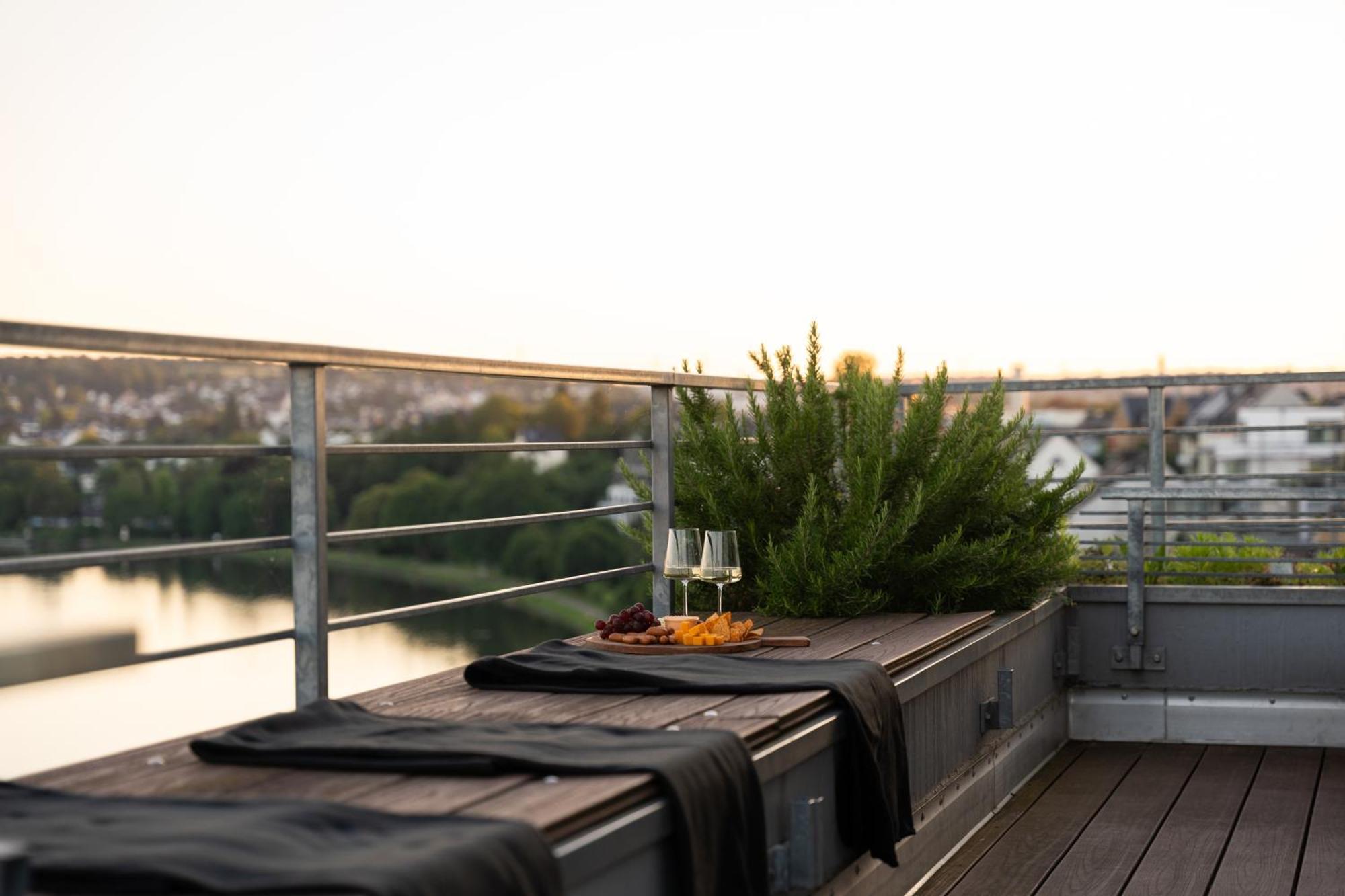 Penthouse Wohnung Mit Schoenem Moselblick In Metternich Koblenz  Eksteriør billede